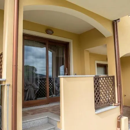 Su Due Piani Con Vista Mare Apartment *